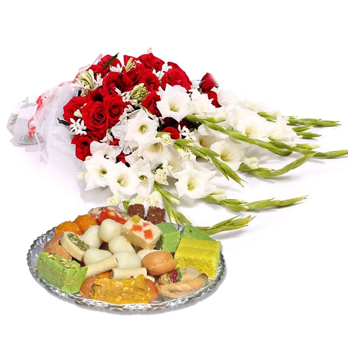 Medium Bouquet With Mix Mithai