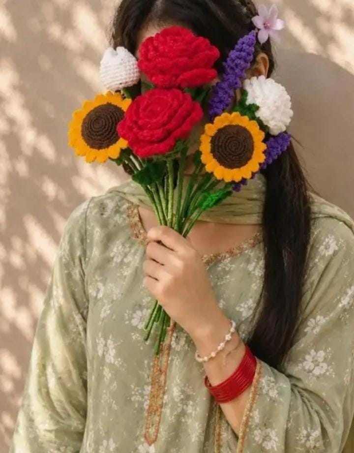 Crochet flower bouquet