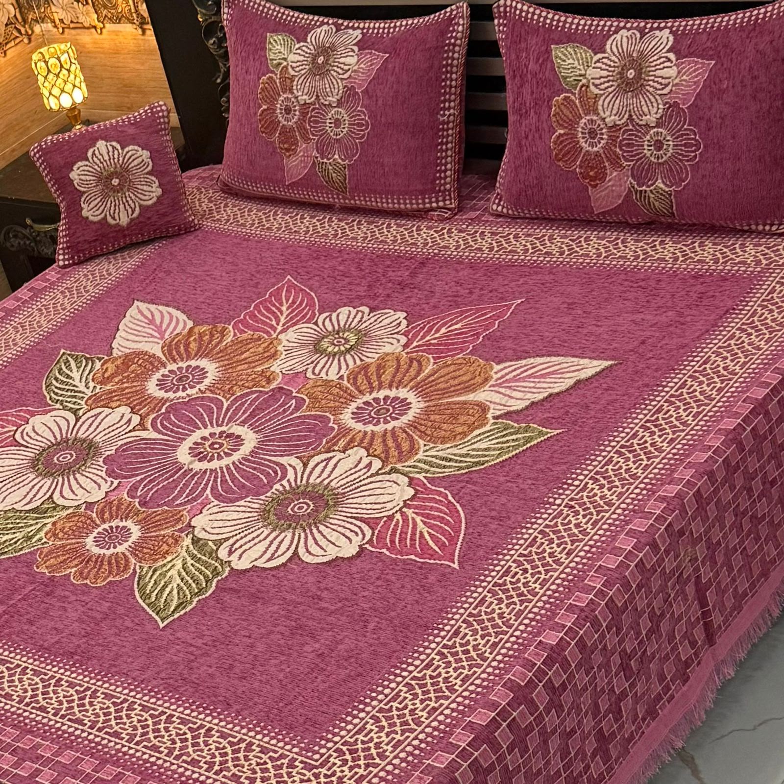 4pc Velvet Jacquard Bedsheet King Size - Design 36