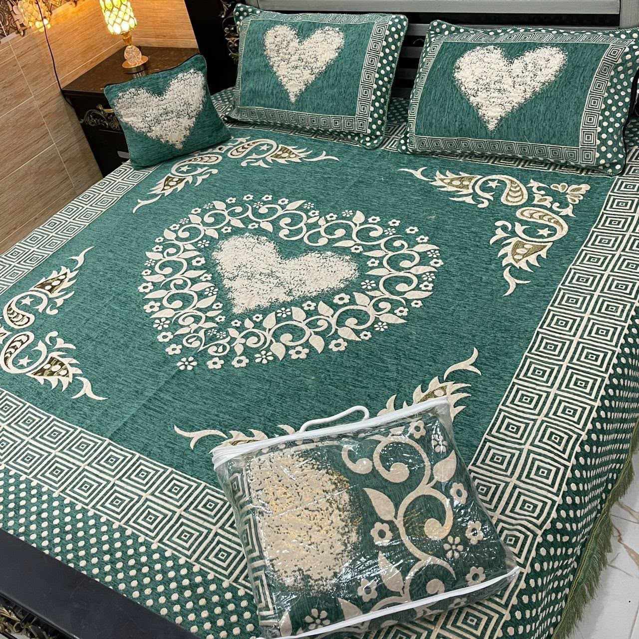 4pc Velvet Jacquard Bedsheet King Size - Design 05