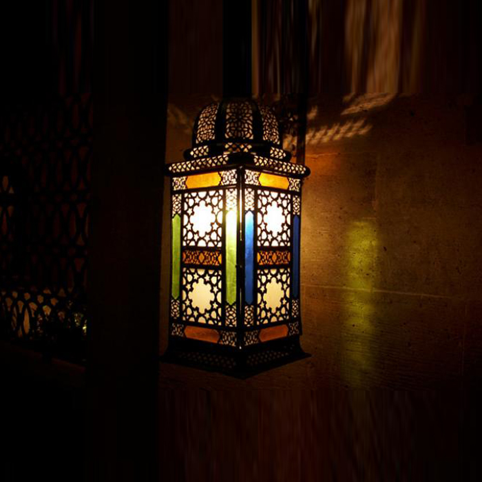 Pretty Metal Lamp 8-10 inch