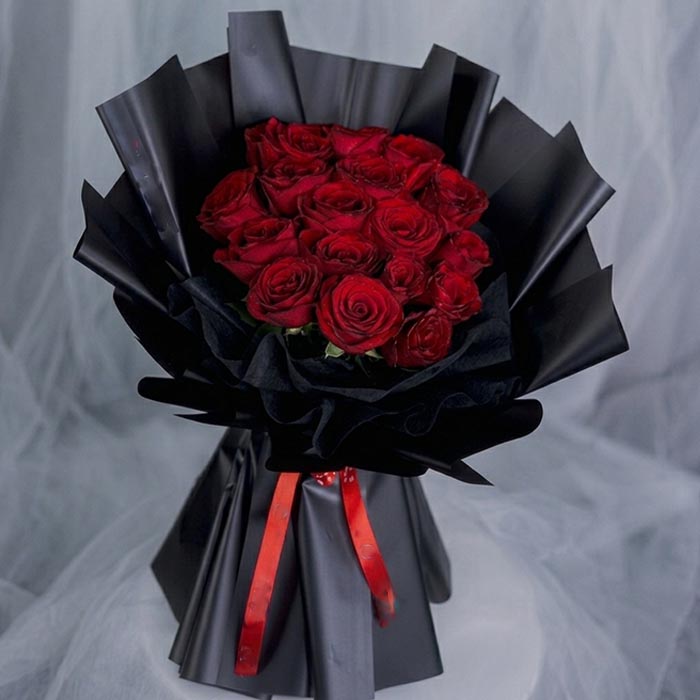 36 Local Red Roses