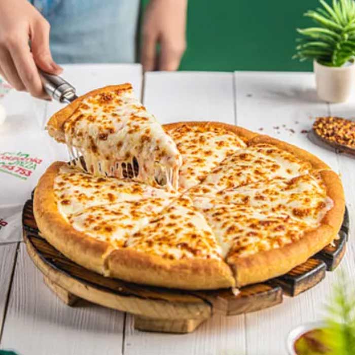 Pizza For Cheese Lover