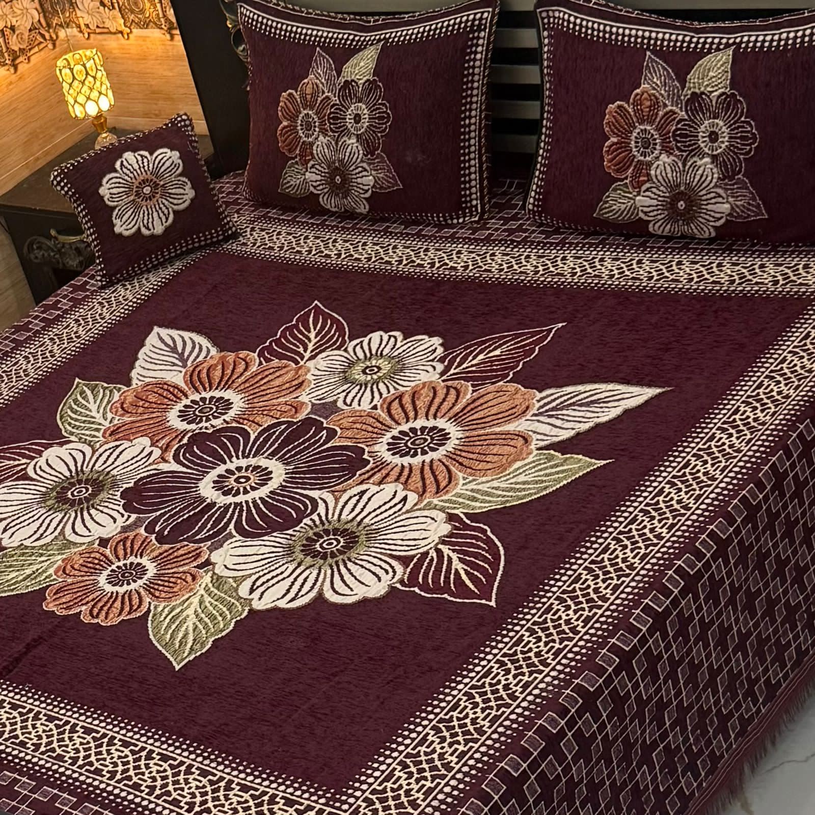 4pc Velvet Jacquard Bedsheet King Size - Design 43